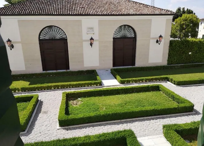 Barchessa Volpi Con Parco Mogliano Veneto